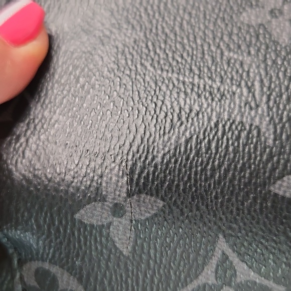 Louis Vuitton District Messenger Bag Monogram Eclipse Canvas MM - Picture 13 of 17